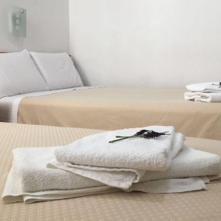 Hostal R. Lido Madrid Luaran gambar