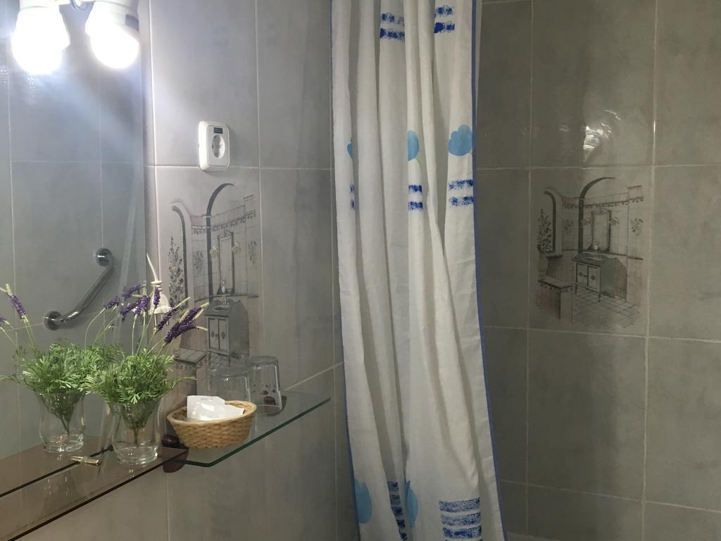 Hostal R. Lido Madrid Luaran gambar